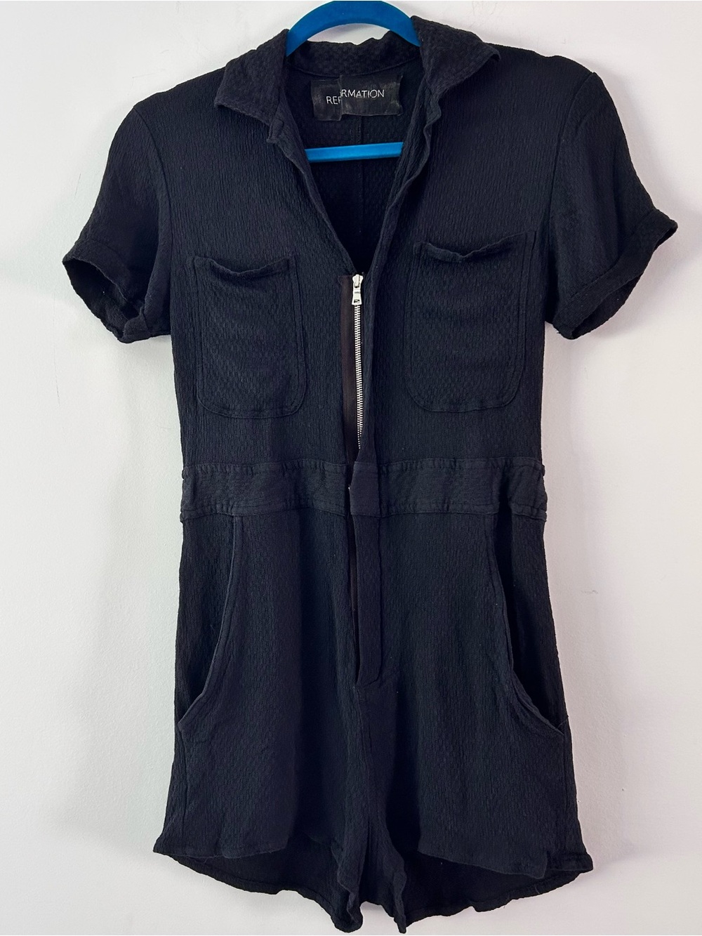 Reformation|Black Textured Zip-Front Short Sleeve Romper sz XS